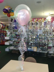 decoraciones con globos y tul